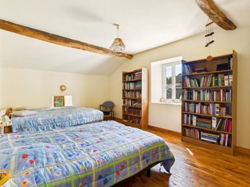 21d7afce651b436f8fe23069db104ca898d39d8eb0192