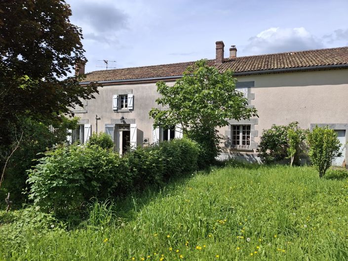 Image No.2-Maison de 3 chambres à vendre à Val-d'Oire-et-Gartempe