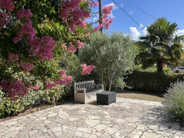 d06e8b8ff45f80a671ad8cbdebf13bbc5cb33a4c1b192