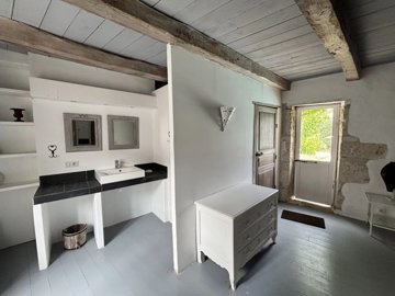 b7716079078c4f0fd3798fcf26f599d8a0e92c6b9a192