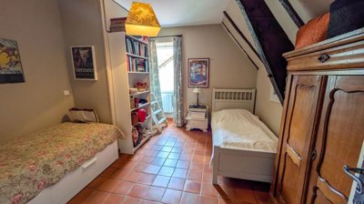 fc759bf12b66bbaae737c0cbf0e16d04e3cdfe1f7e403