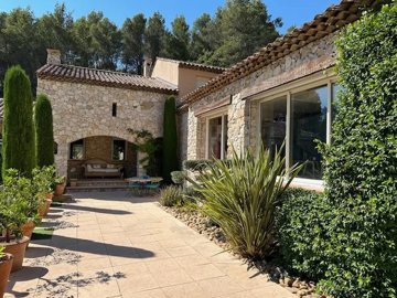 eac374ea3ff329a8de491c1f4f2cfe9531b9daf5fa640