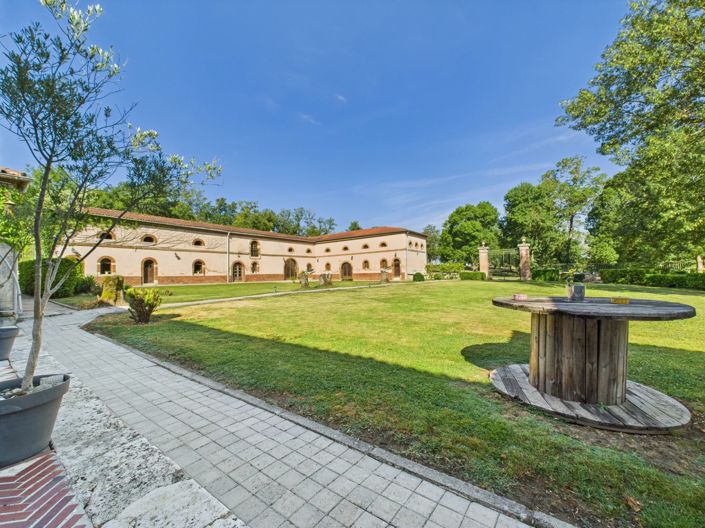 Image No.2-Maison de 11 chambres à vendre à Gimat