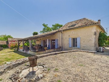 aa357853f327f64037450f4c9843aa240c822cf6ca192