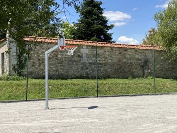 35e4fb7a8aa9a4bf436744916bf64674d0666f316b192