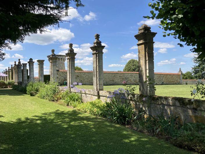 Image No.14-2 Bed Property for sale