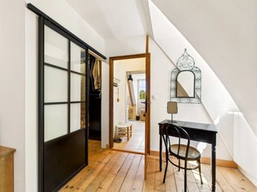 d709cb2f0afe54a1d0be9f8ee0f8e6f5a2445ebcd6200