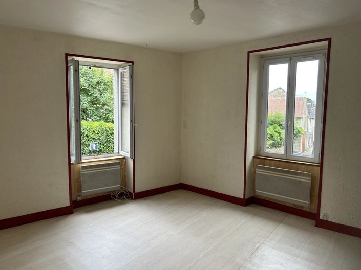 Image No.5-3 Bed Village House for sale