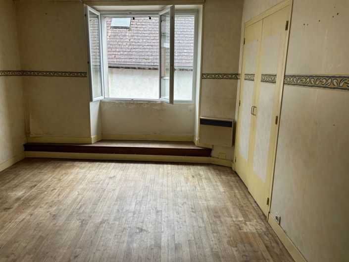 Image No.9-3 Bed Village House for sale