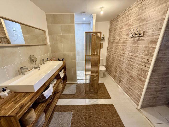 Image No.7-3 Bed House for sale