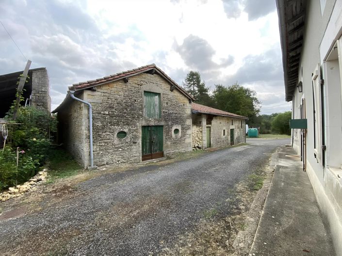Image No.10-Maison de 2 chambres à vendre à Charroux
