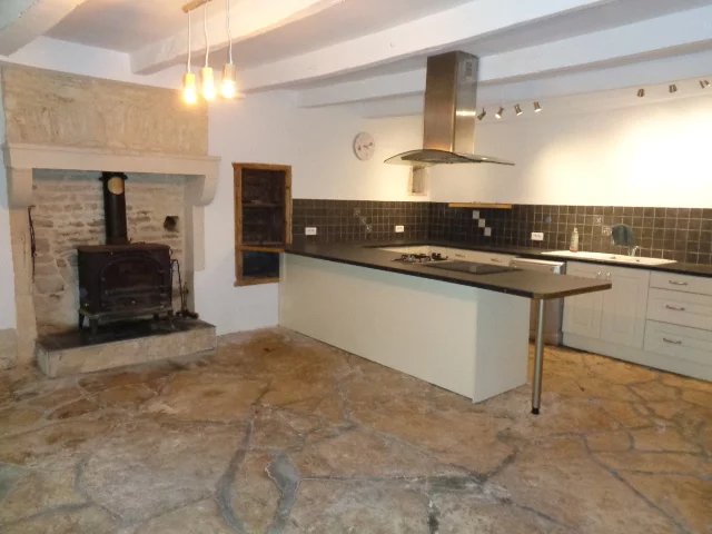 Image No.3-Maison de 3 chambres à vendre à Brux