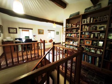 f3a0b25a5b9d7d8cf9ce545df96cadbed3a70151d4192