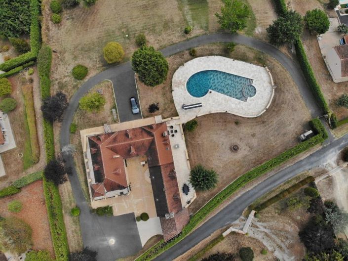 Image No.15-6 Bed House for sale