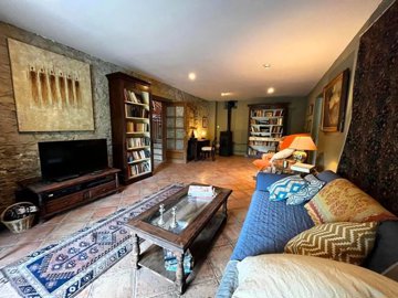 b081ed4d509970a4c778953cc2b43052a5911b25e5160