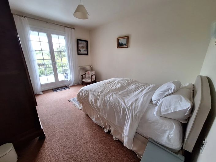 Image No.10-4 Bed House for sale