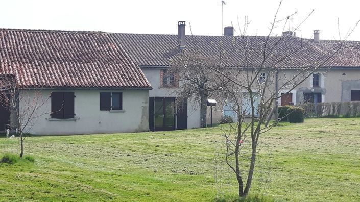 Image No.5-Maison de 1 chambre à vendre à Bussiere-Poitevine