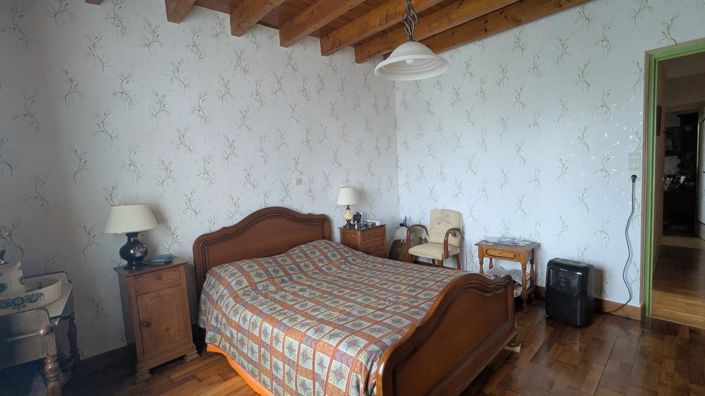 Image No.7-4 Bed Village House for sale