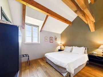 af9d2a43db6f9ddbbb7488fb1a37d441839dd512f9200