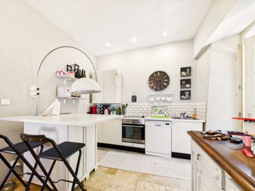 ba24e6a84be82f023010d22b95fb2196fe2a6fd69c200