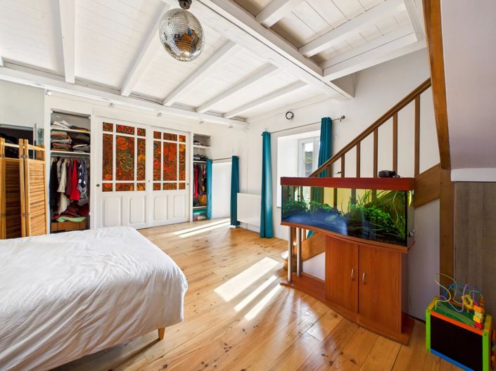 Image No.10-7 Bed House for sale