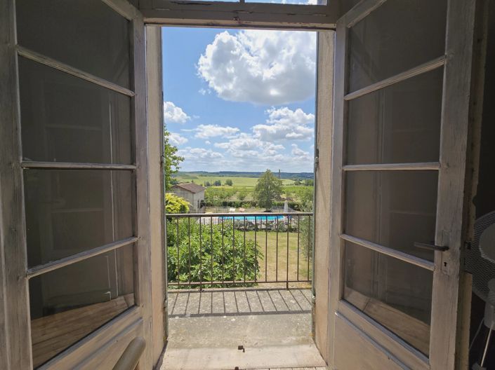 Image No.11-5 Bed House for sale