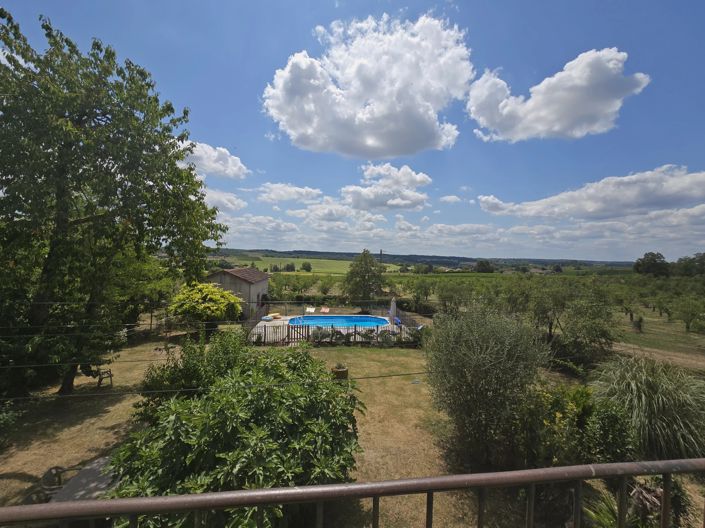 Image No.12-5 Bed House for sale