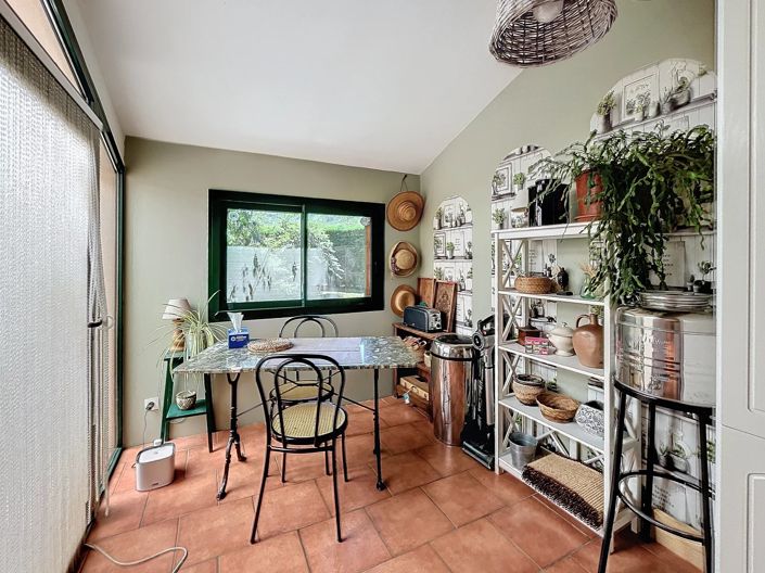 Image No.5-Maison de 5 chambres à vendre à Estoher