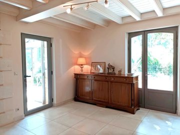 e1a6bd3e364fb3f7b064f4f0d1f85df1af567654d6324