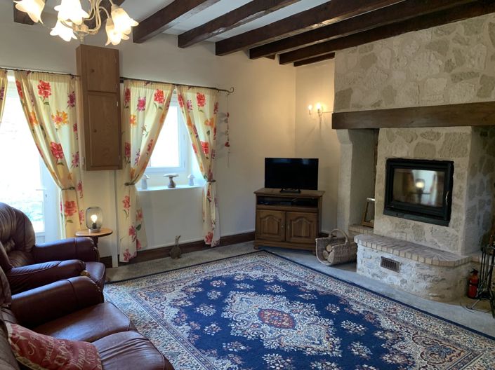 Image No.4-Maison de village de 3 chambres à vendre à Saint-Saud-Lacoussière