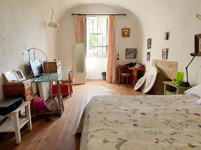 Image No.7-6 Bed House for sale