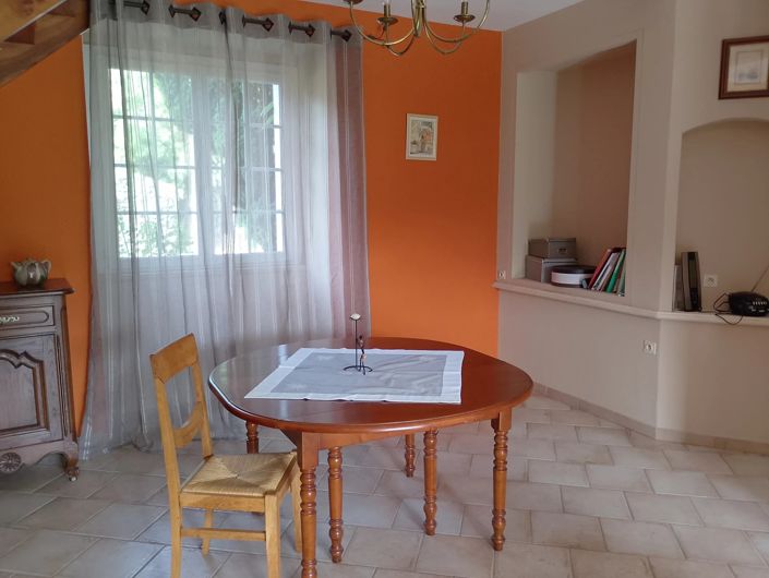 Image No.11-5 Bed House for sale