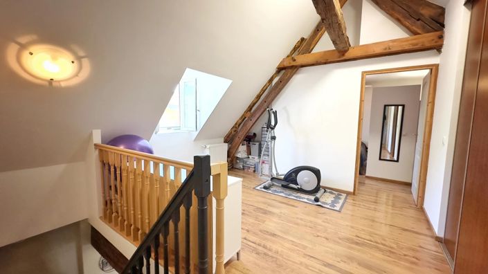 Image No.11-2 Bed House for sale