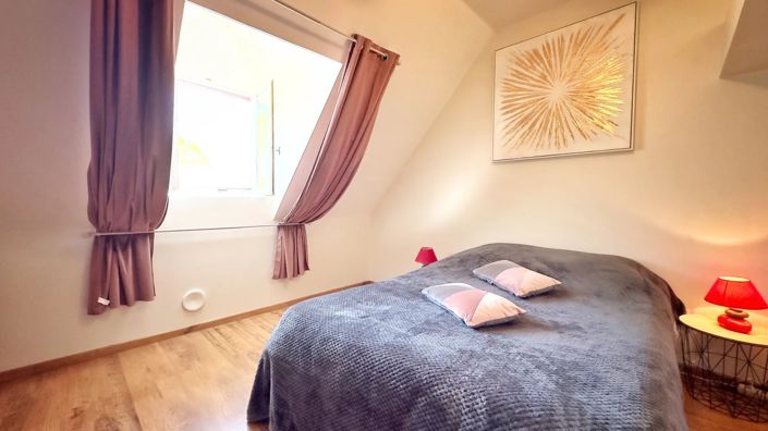 Image No.12-2 Bed House for sale