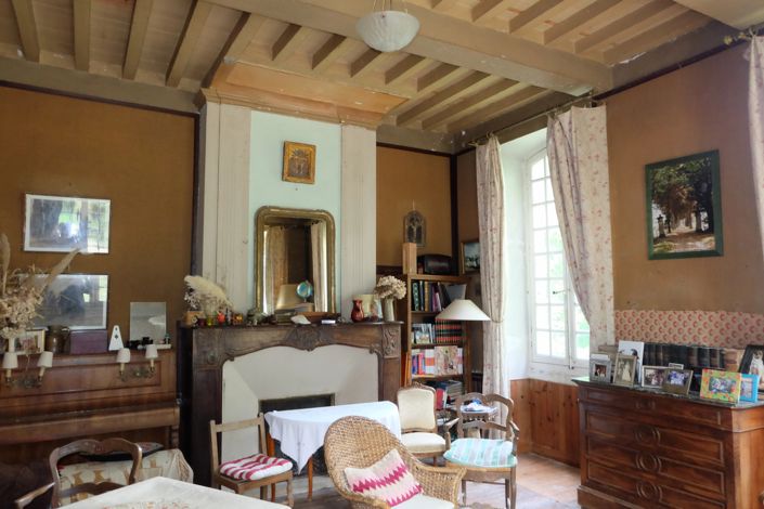 Image No.11-6 Bed House for sale