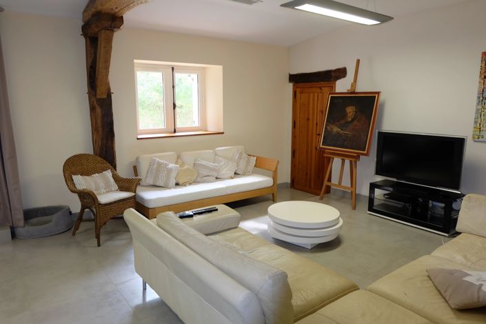 Image No.12-6 Bed House for sale