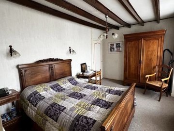 73b8428677099630f70dae8b746cca735f61a8834c192