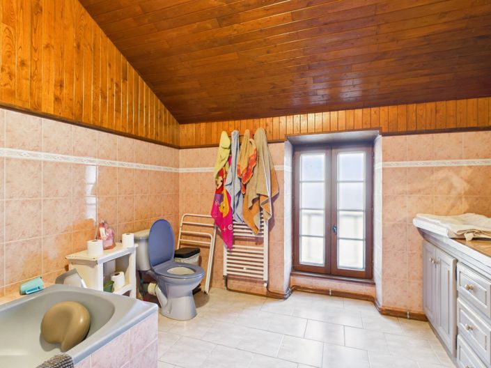 Image No.12-4 Bed House for sale