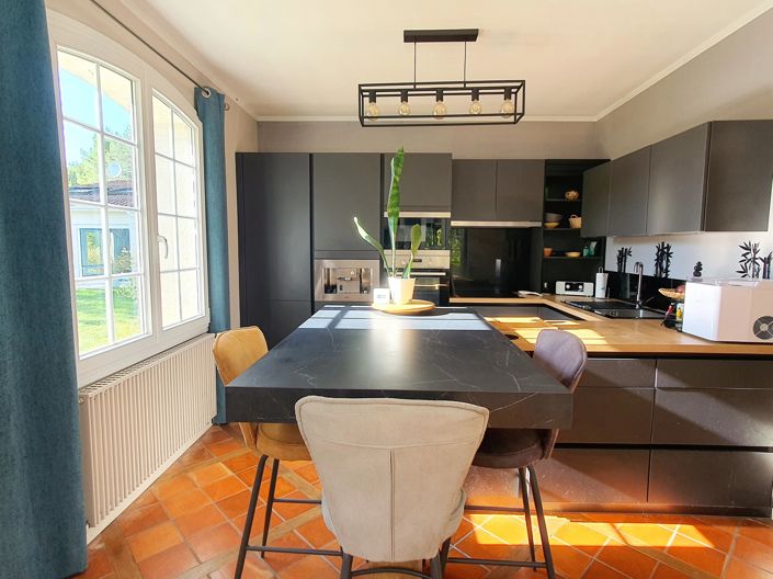 Image No.4-3 Bed House for sale