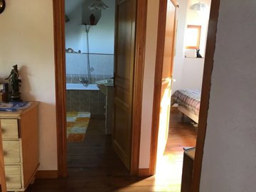 4b64ea8778100f2e93458bf84dc0e4e4f3ebde4b7d192