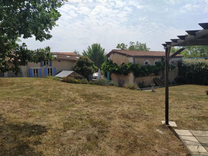 Image No.2-Maison de 3 chambres à vendre à Vendoire