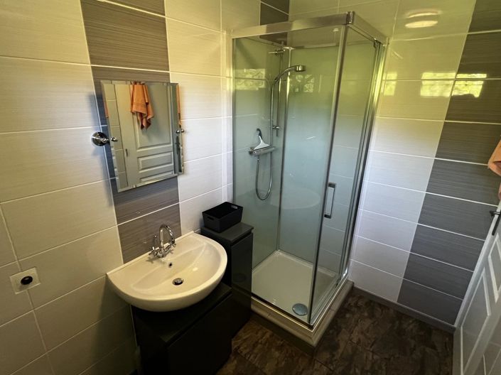 Image No.8-Maison de 2 chambres à vendre à Folles