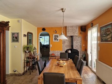 7f90dd7ea6e9f1cd2b34a63c5dafe703d5633d7cad387