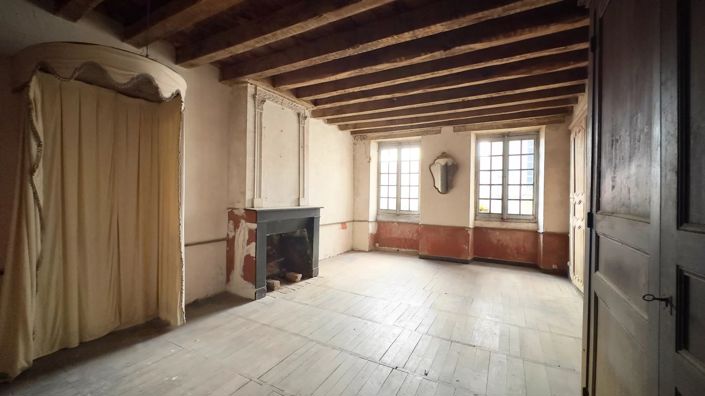 Image No.10-1 Bed House for sale