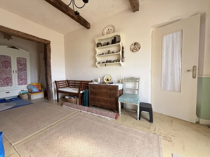 Image No.11-3 Bed House for sale