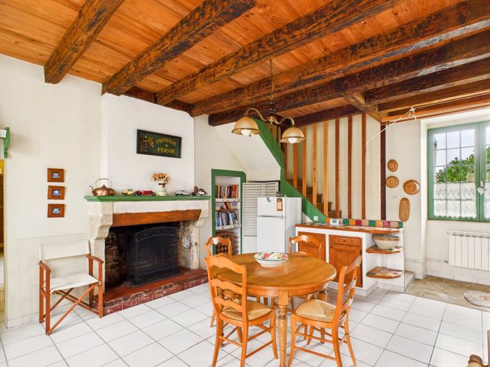 Image No.5-8 Bed House for sale