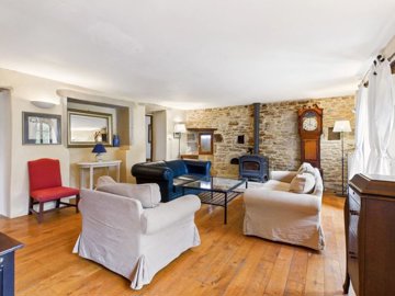 163b9e91bed20d4cb5596f858acfa70b50563bfedb200