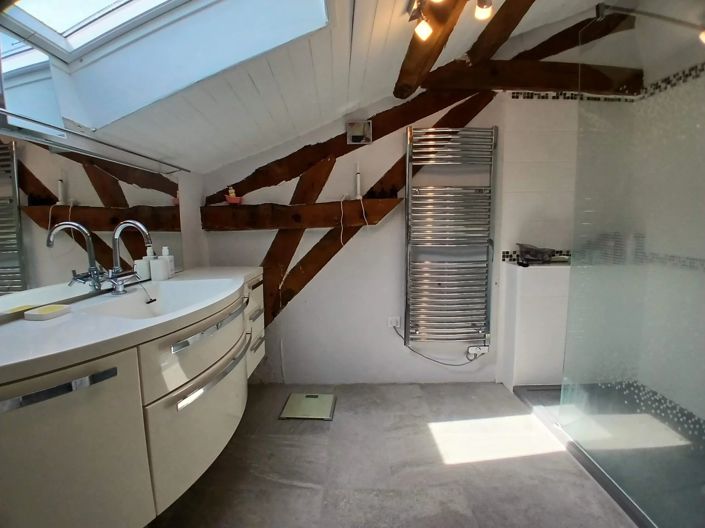 Image No.10-7 Bed House for sale