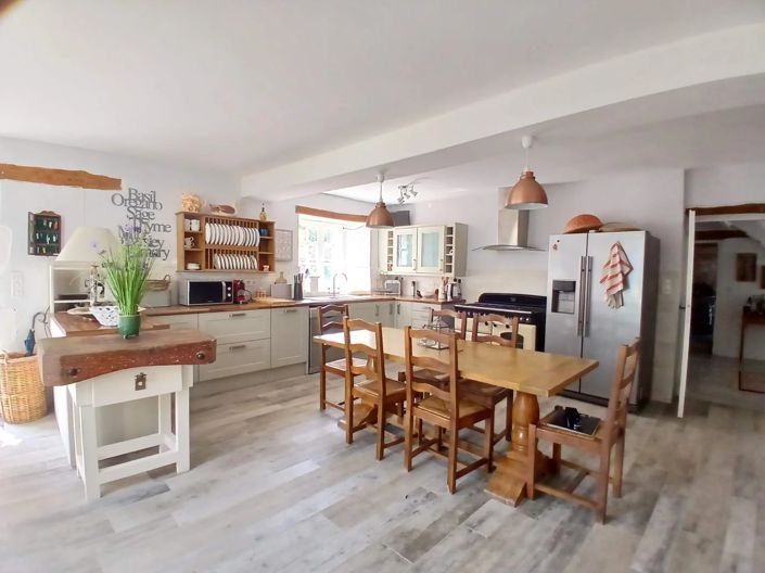 Image No.4-7 Bed House for sale