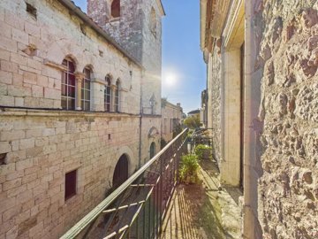 d8c2111025083a92f2fb25bc6722fd0c90e0c4225e192